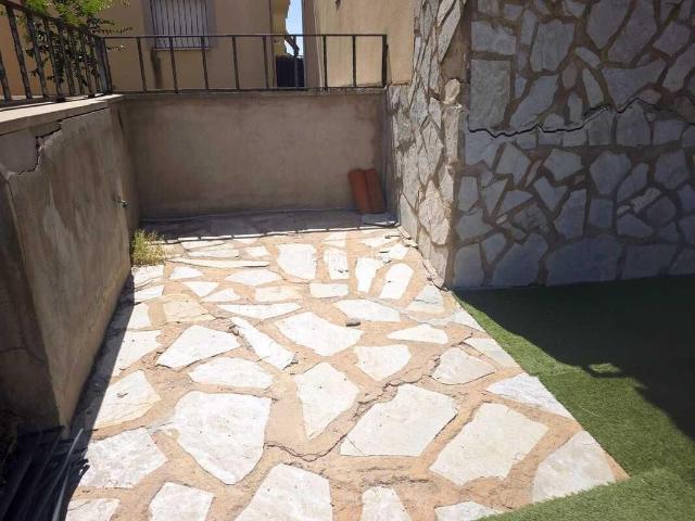 Casa adosada en venta en Paracuellos de Jiloca. Casas adosadas Paracuellos de.