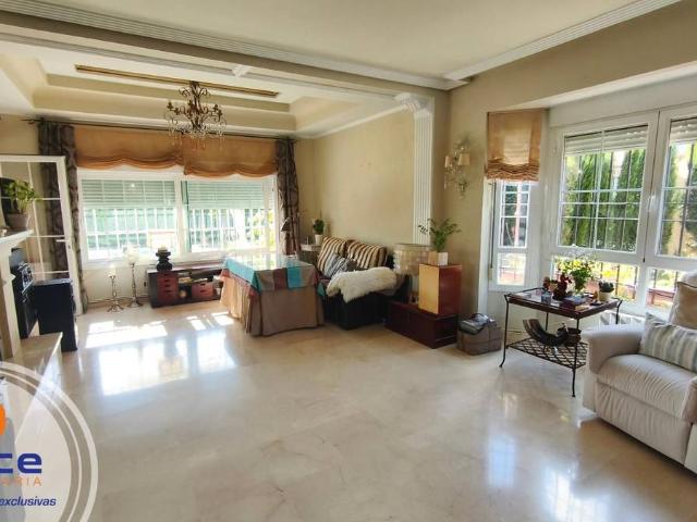 Casa adosada en Venta en Paraíso Arenal La Colina
