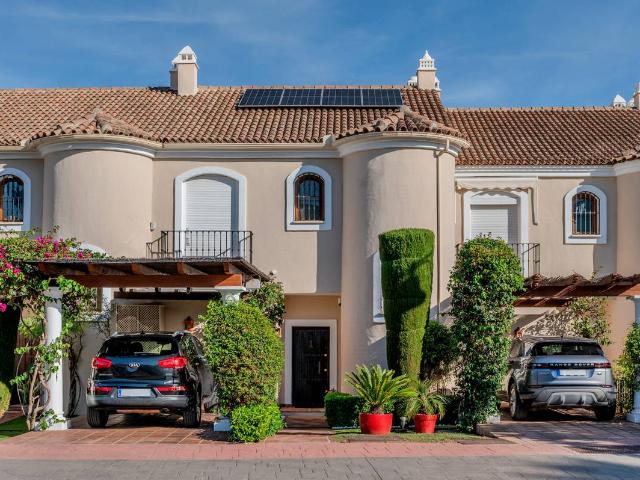 Casa adosada en Venta en Paraiso Barronal