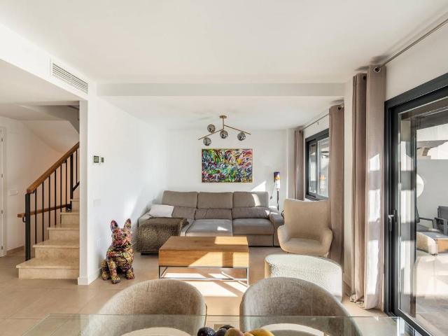 Casa adosada en Venta en Paraiso Barronal