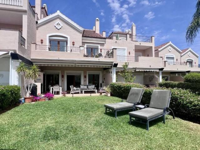 Casa adosada en Venta en Paraiso Barronal