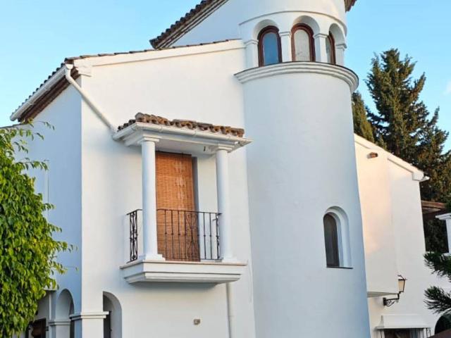 Casa adosada en Venta en Paraiso Barronal