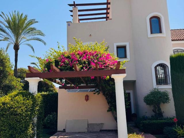 Casa adosada en Venta en Paraiso Barronal