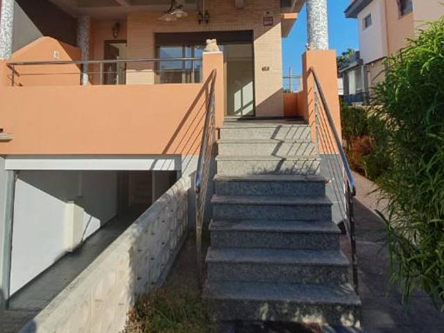 Casa adosada en Venta en Park Nord Casona