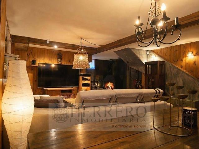 Casa adosada en Venta en Park Nord Casona