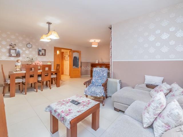 Casa adosada en venta en Parla, Fuentebella San Fermín El Leguario. Chalet adosado en venta en Calle Isabel Allende. Casas adosadas.