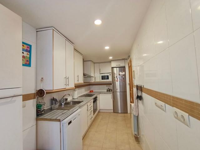 Casa adosada en venta en Parla, Parla Este. Casas adosadas.