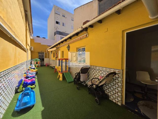 Casa adosada en Venta en Parque Ayala Jardín de la Abadía Huelín
