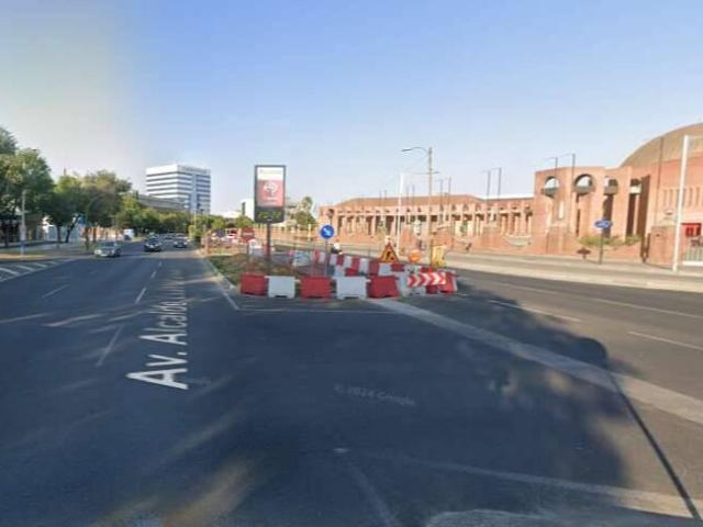 Casa adosada en Venta en Parque Alcosa