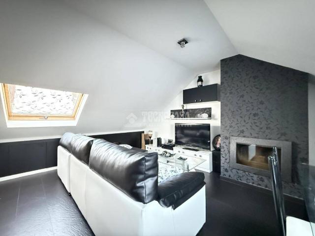 Casa adosada en Venta en Parque Coimbra