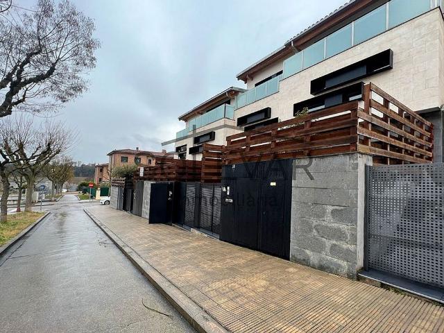 Chalet en venta en calle De Carrasco i Formiguera, Tremp, de 210 m² 4 habitaciones por 156.750