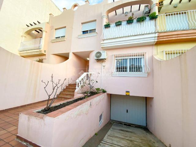 Casa adosada en Venta en Pechina