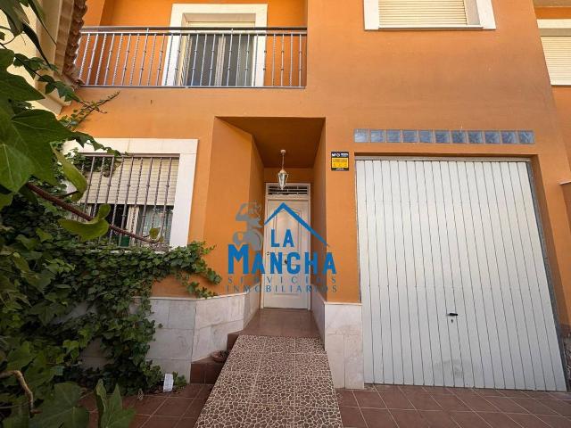 Casa adosada en Venta en Pedanías Extrarradio