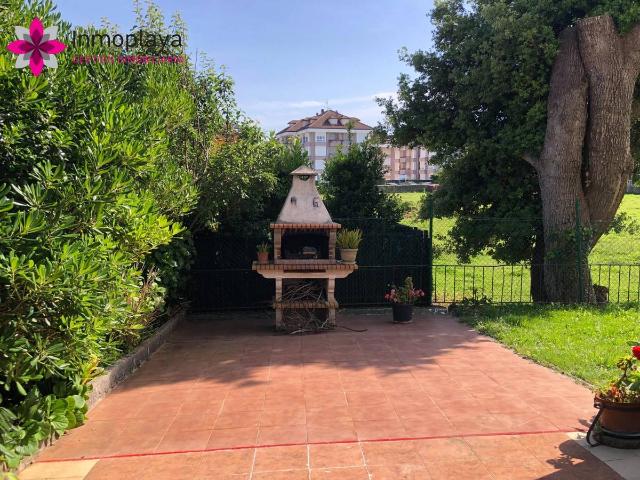 Casa adosada en Venta en Pedroso