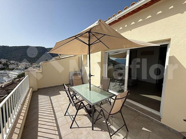 Casa adosada en venta en Pedreguer, Monte Solana. Precioso adosado con vistas panorámicas al mar y montaña, en Monte Solana. Casas adosadas.