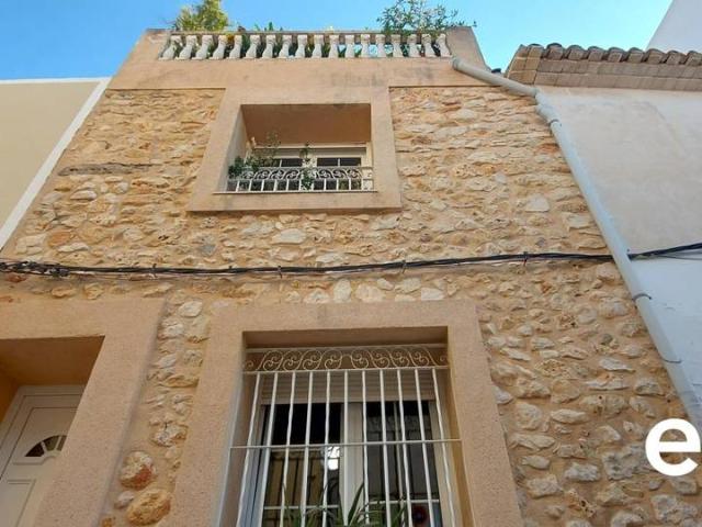 Casa adosada en Venta en Centro