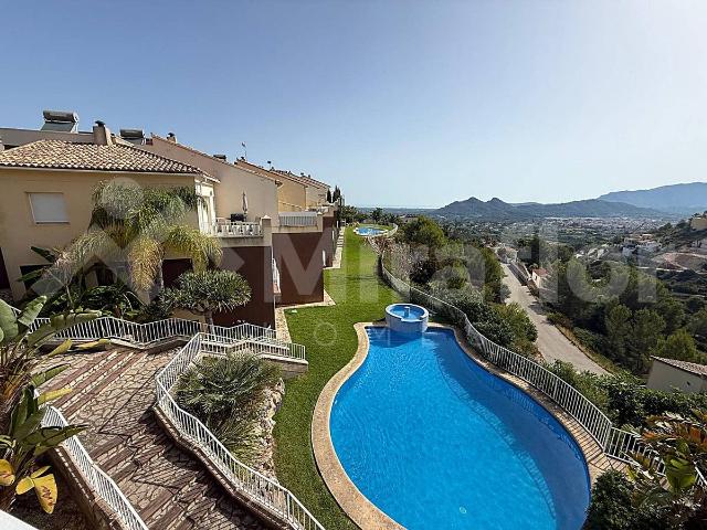 Casa adosada en Venta en Monte Solana
