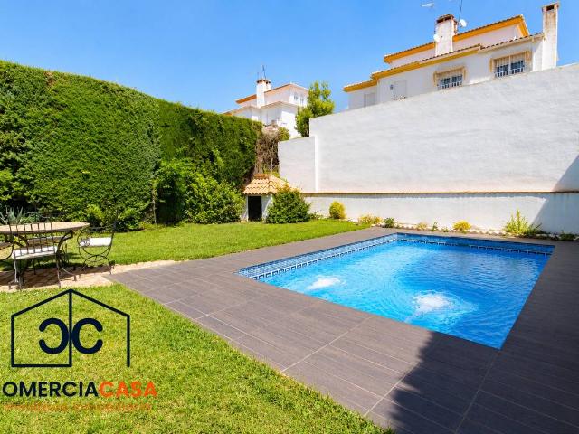 Casa adosada en Venta en Peligros