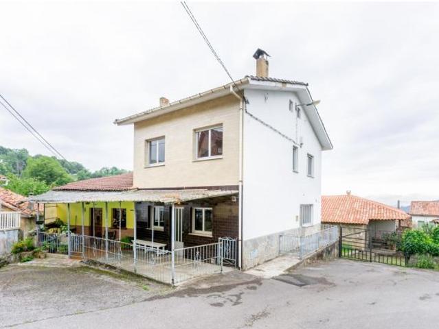 Casa adosada en venta en PERLAVÍA Oviedo