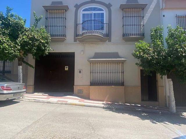 Casa adosada en Venta en Peñaflor