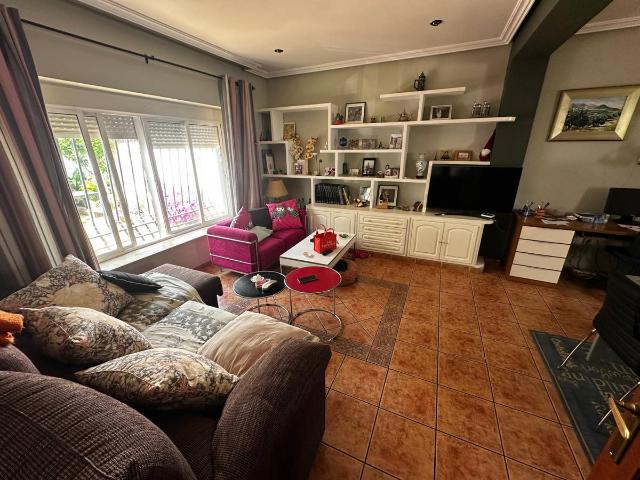 Casa adosada en Venta en Peñamefecit Avda Barcelona