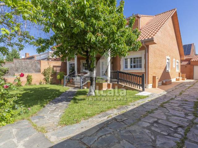 Casa adosada en Venta en Peñas Albas Zulema