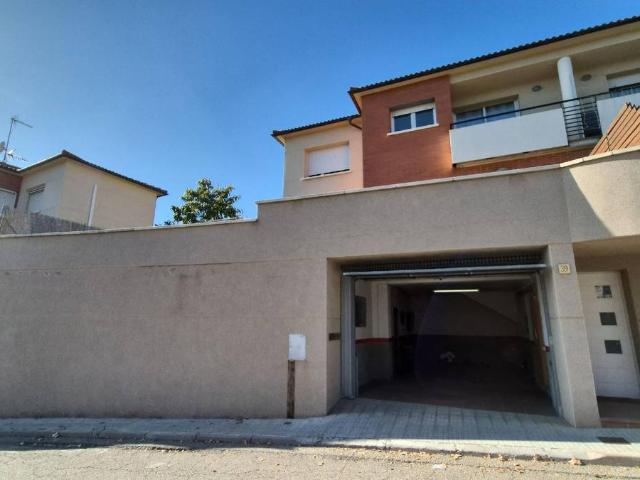 Casa adosada en Venta en Piera