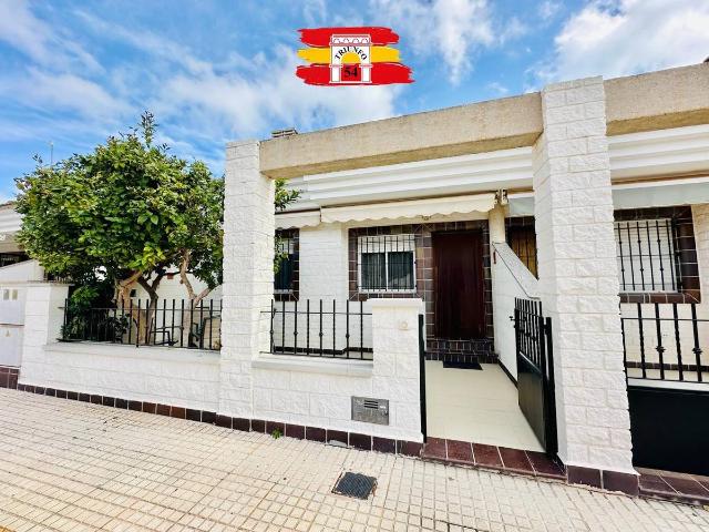 Casa adosada en Venta en Pilar de la Horadada ciudad