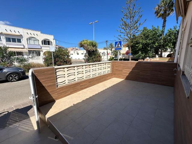 Casa adosada en venta en Pilar de la Horadada, Mil Palmeras. Casas adosadas Pilar de la.