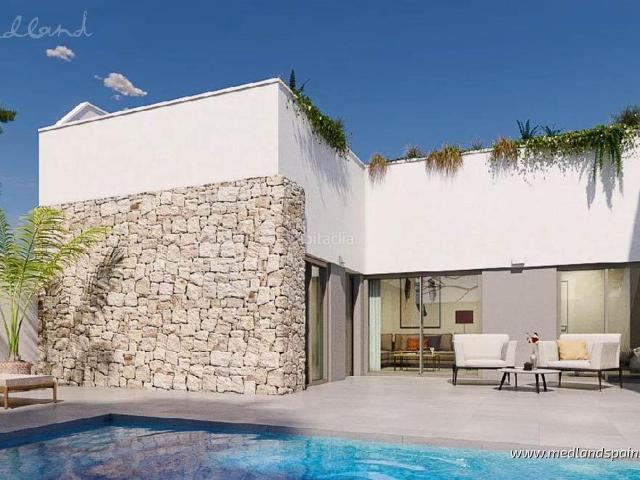 Casa adosada en venta en Pilar de la Horadada, Pilar de la Horadada Ciudad. Adosado en Pilar de la Horadada con 2 dormitorios y solárium. Casas adosadas Pilar de la.