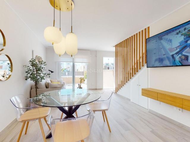 Casa adosada en venta en Pilar de la Horadada, Pilar de la Horadada Ciudad. EXCLUSIVO Residencial en Pilar de la Horadada Viviendas modernas a 2 km del mar. Casas adosadas Pilar de la.