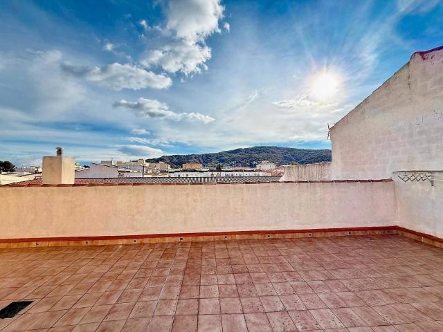 Casa adosada en venta en Pinoso. Casa adosada en Pinoso. Casas adosadas.
