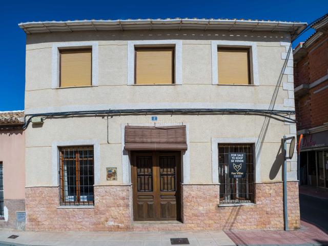 Casa adosada en venta en Pinoso. Casas adosadas.