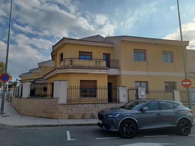 Casa adosada en venta en Pinoso. Casas adosadas.