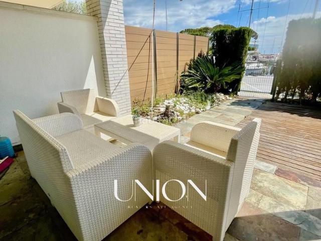 Casa adosada en venta en Platja d´Aro, Port d´Aro Costa Brava. Casa adosada en primera línea de Port dAro. Casas adosadas Platja.