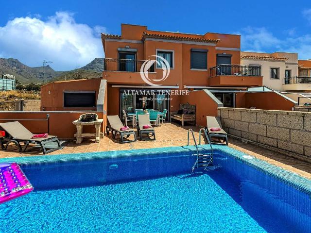 Casa adosada en Venta en Playa del Duque