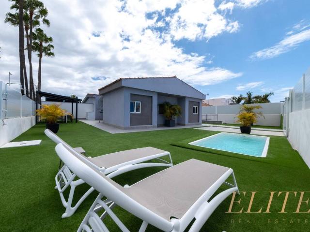 Casa adosada en Venta en Playa del Inglés
