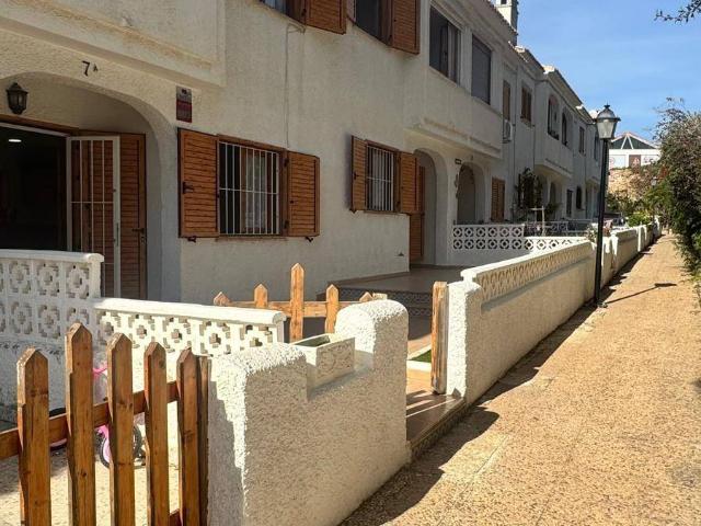 Casa adosada en Venta en Playa Flamenca