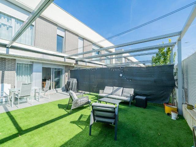 Casa adosada en Venta en Prado Santo Domingo Ensanche