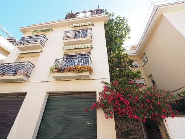 Casa adosada en venta en Prat de Llobregat, El, de 178 m² 3 habitaciones por 495.000