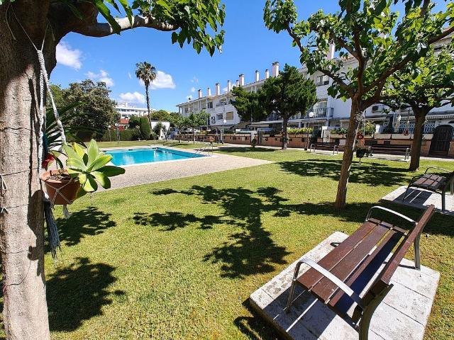 Casa adosada en venta en Premià de Mar, de 137 m² 4 habitaciones por 495.000