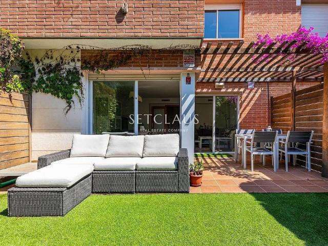 Casa adosada en venta en Premià de Dalt, de 185 m² 4 habitaciones por 650.000