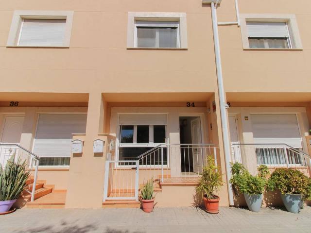 Casa adosada en Venta en Zona Alta