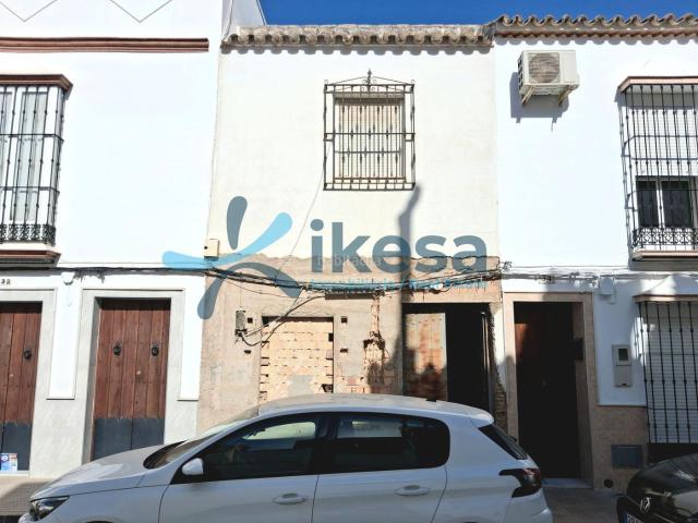Casa adosada en venta en Puebla de Cazalla La. Venta de Casa Adosada en La Puebla de Cazalla Sevilla. Casas adosadas Puebla de Cazalla.
