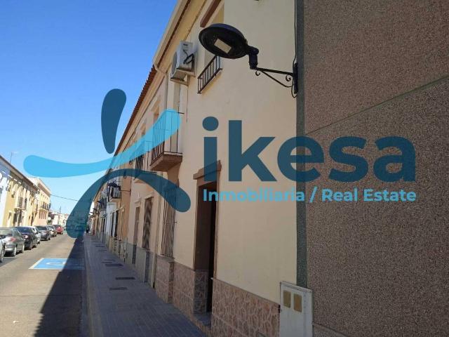 Casa adosada en Venta en Puebla de la Calzada