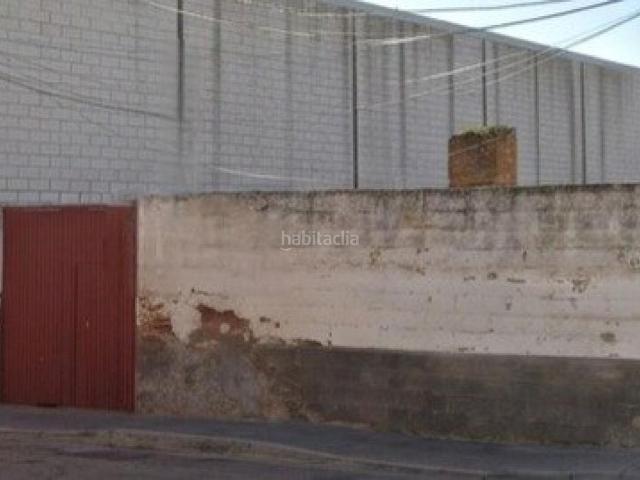 Casa adosada en venta en Puebla de la Calzada. Casas adosadas Puebla de la.
