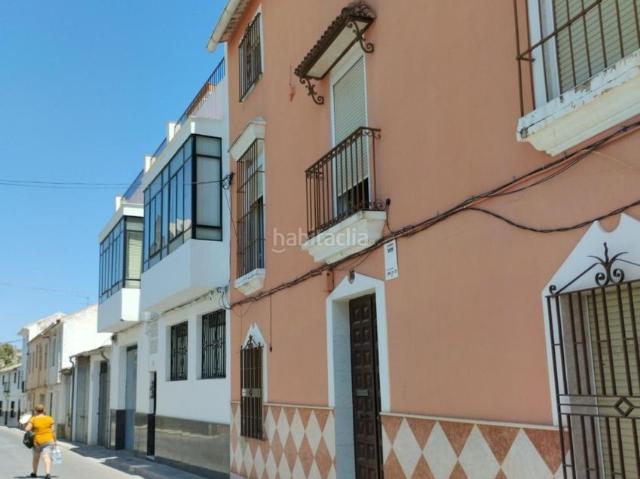 Casa adosada en venta en Puente Genil. Venta de Adosado en Puente Genil, Córdoba. Casas adosadas Puente.