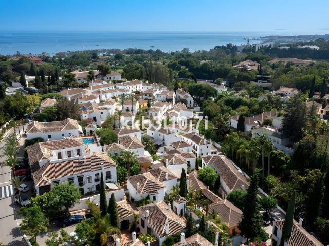 Casa adosada en Venta en Puente Romano