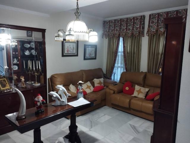 Casa adosada en Venta en Puertas del sur Guadabajaque