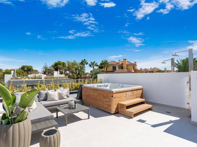 Casa adosada en Venta en Puerto Banús